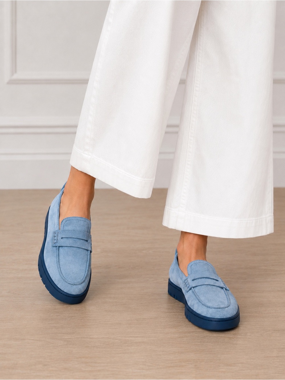 Vionic Chantel Blue Suede Penny Loafers Women’s 9.5 Wide